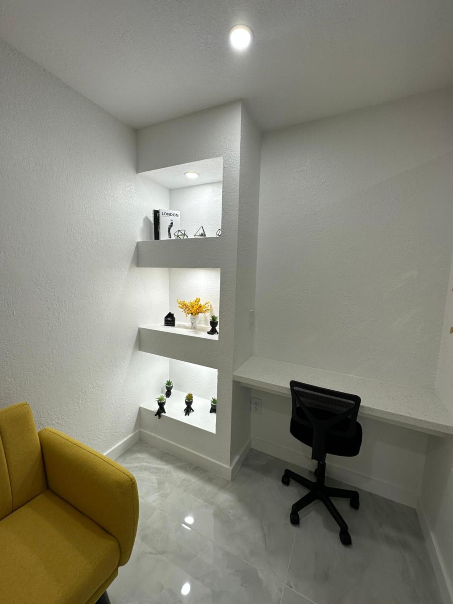 Magnolias Suite Lehigh Acres Ngoại thất bức ảnh